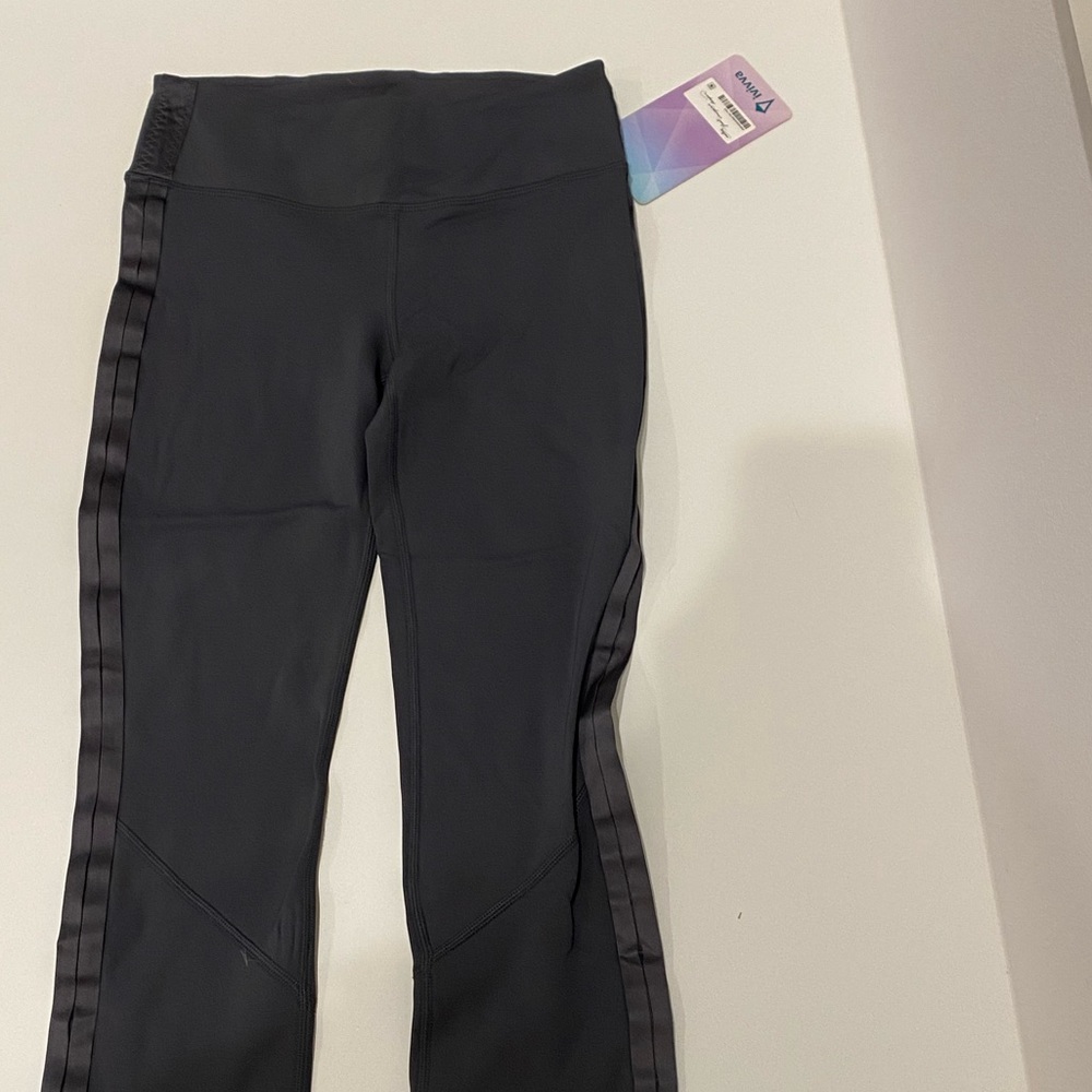 Gray ivivva leggings